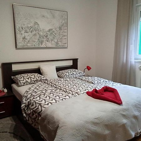 Apartman Malina Karlovac Exterior foto